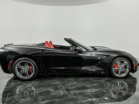 Used 2016 Chevrolet Corvette Stingray Convertible w/ 2LT Preferred Equipment Group RWD image 10