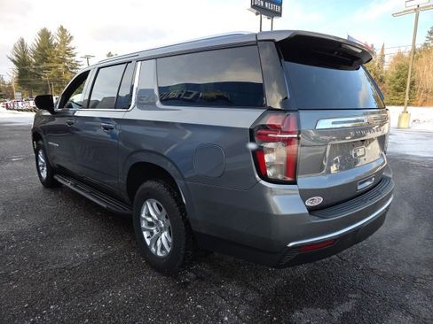 Used 2022 Chevrolet Suburban LT image 28