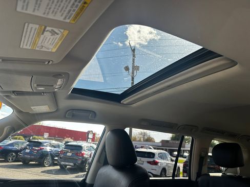 Used 2019 Nissan Armada SL w/ Premium Package image 17