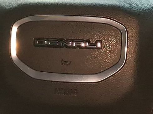Used 2024 GMC Sierra 2500 Denali Ultimate AWD/4WD image 13