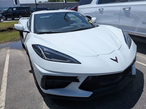 Used 2024 Chevrolet Corvette Stingray Premium Cpe w/ Z51 Performance Package RWD image 13
