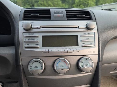 Used 2008 Toyota Camry XLE FWD image 30