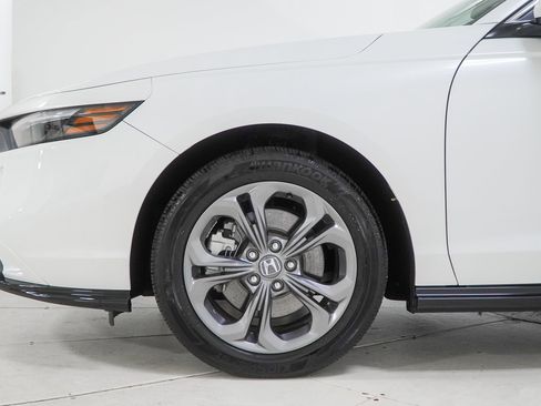 Certified 2023 Honda Accord EX-L image 16