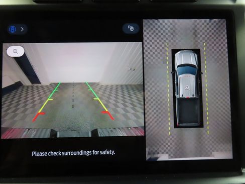 Used 2024 Ford F250 Platinum image 17