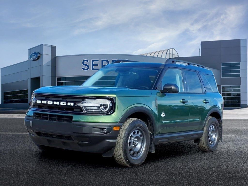 Used 2024 Ford Bronco Sport Outer Banks AWD/4WD image 1