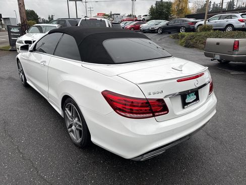 Used 2016 Mercedes-Benz E 550 Cabriolet image 4