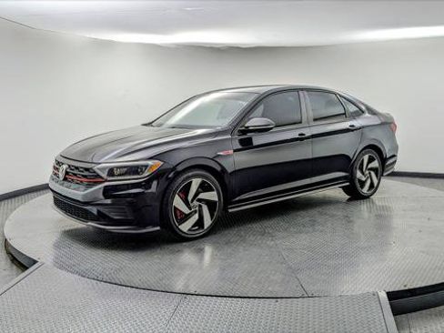 Used 2020 Volkswagen Jetta GLI image 2