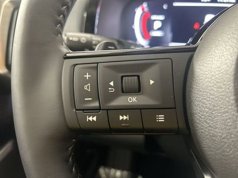 Used 2024 Nissan Pathfinder Platinum w/ Cargo Package AWD/4WD image 23
