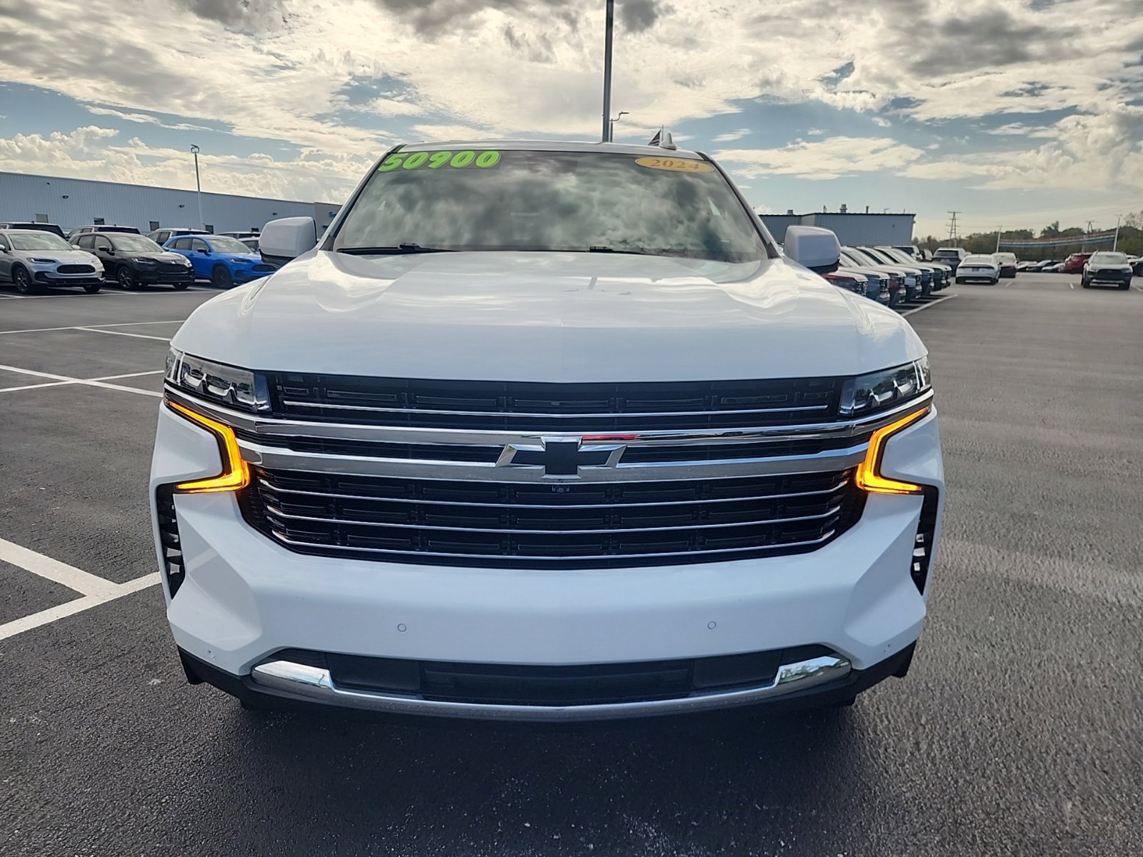 Used 2024 Chevrolet Tahoe LT w/ LT Signature Package AWD/4WD image 13