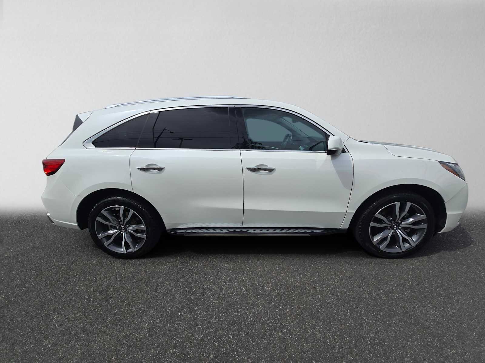 Used 2019 Acura MDX w/ Advance Package AWD/4WD image 2