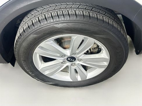 Used 2019 Kia Sportage LX AWD/4WD image 11
