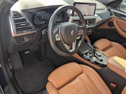 Certified 2023 BMW X4 xDrive30i w/ Premium Package image 3