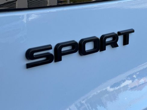 Used 2024 Land Rover Range Rover Sport Dynamic SE image 21