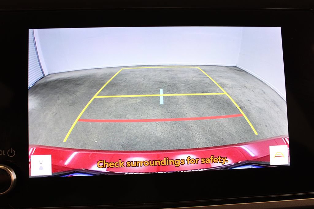 Used 2025 Toyota Camry LE FWD image 13