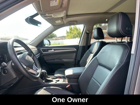 Used 2023 Volkswagen Atlas SE w/ Panoramic Sunroof Package AWD/4WD image 10