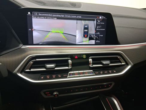 Used 2022 BMW X6 xDrive40i w/ M Sport Package image 26