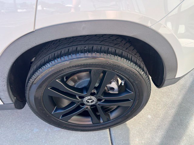 Used 2019 Mercedes-Benz GLA 250 4MATIC image 23