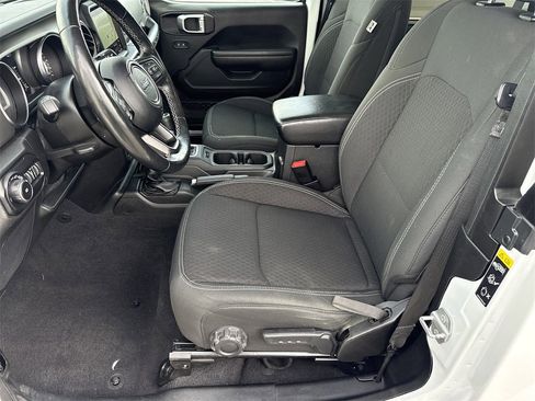 Used 2021 Jeep Wrangler Sport image 15