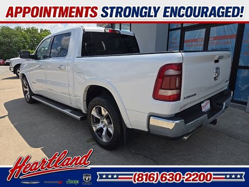 Used 2019 RAM 1500 Laramie AWD/4WD image 8