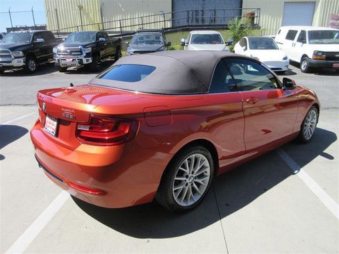 Used 2016 BMW 228i xDrive Convertible image 8
