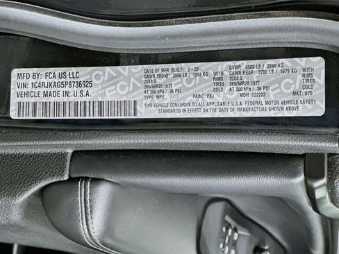 Used 2023 Jeep Grand Cherokee L Laredo AWD/4WD image 12
