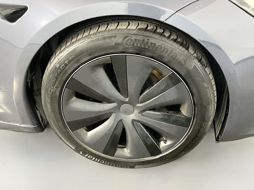 Used 2022 Tesla Model S AWD/4WD image 34