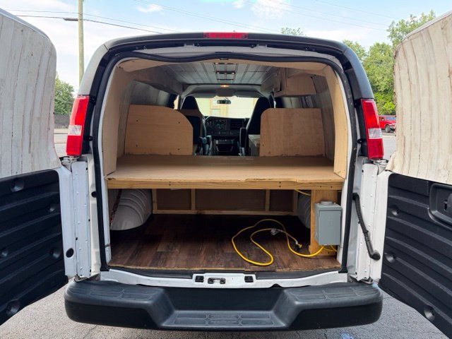 Used 2021 Chevrolet Express 2500 w/ Driver Convenience Package RWD image 19