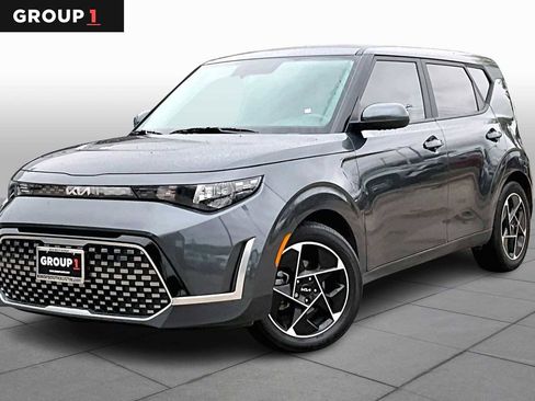 Certified 2024 Kia Soul EX image 1