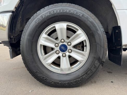 Used 2019 Ford F150 XLT w/ Trailer Tow Package image 13