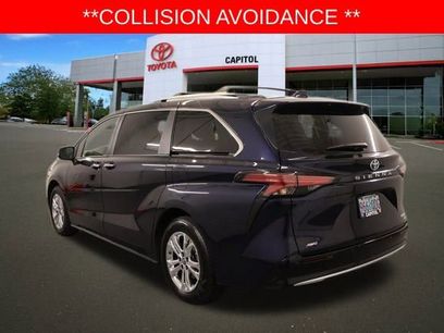 Used 2024 Toyota Sienna Platinum