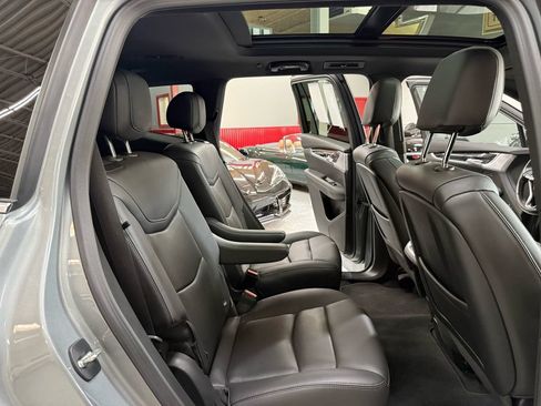 Used 2023 Cadillac XT6 Premium Luxury FWD image 20