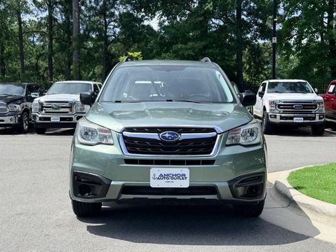 Used 2017 Subaru Forester 2.5i w/ Alloy Wheel Package AWD/4WD image 2