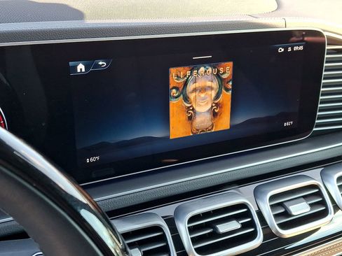 Certified 2024 Mercedes-Benz GLS 450 4MATIC image 18