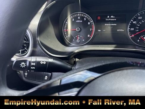 Used 2023 Kia Forte LXS FWD image 29