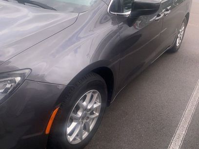 Used 2017 Chrysler Pacifica Touring