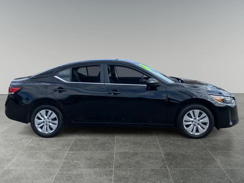 Used 2024 Nissan Sentra S FWD image 6