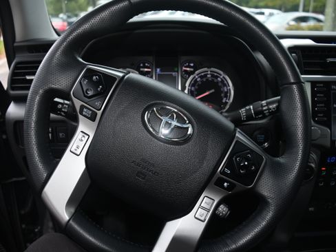 Used 2024 Toyota 4Runner Limited AWD/4WD image 14