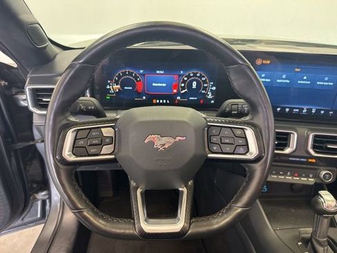 Used 2025 Ford Mustang Premium image 10