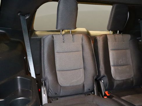 Used 2019 Ford Explorer XLT image 19