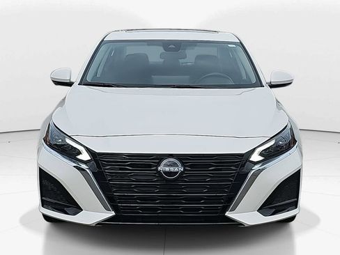 Used 2025 Nissan Altima 2.5 SL image 11