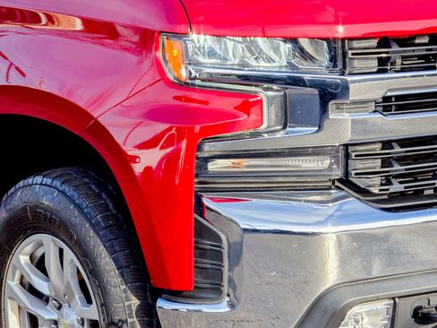 Used 2019 Chevrolet Silverado 1500 LT w/ All-Star Edition image 8