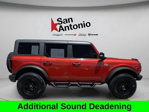 Used 2024 Ford Bronco Wildtrak AWD/4WD image 17