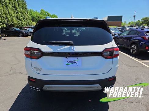 Used 2024 Honda Pilot Touring image 6