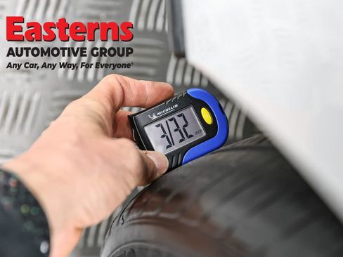 Used 2023 Tesla Model 3 Standard Range image 60