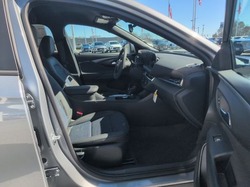 New 2026 Buick Envista Preferred image 29