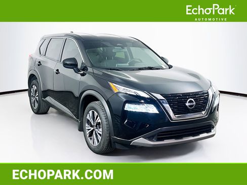 Used 2023 Nissan Rogue SV image 1