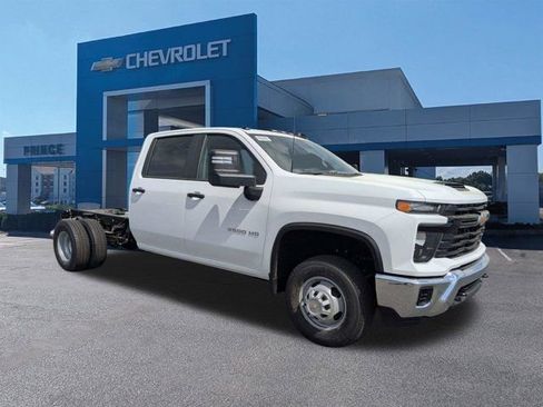 New 2026 Chevrolet Silverado 3500 W/T w/ WT Convenience Package image 2