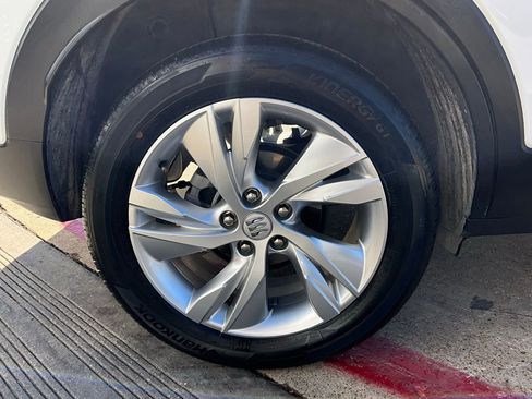 Used 2025 Buick Encore GX Preferred image 9