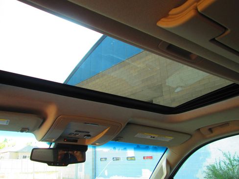 Used 2016 GMC Yukon Denali w/ Open Road Package image 19