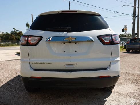 Used 2017 Chevrolet Traverse LS AWD/4WD image 4